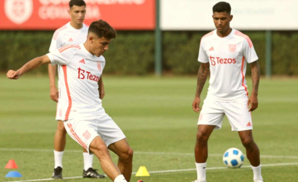 Heat Maps and Empty Squares: Vietnamese Football Is Misreading Itself