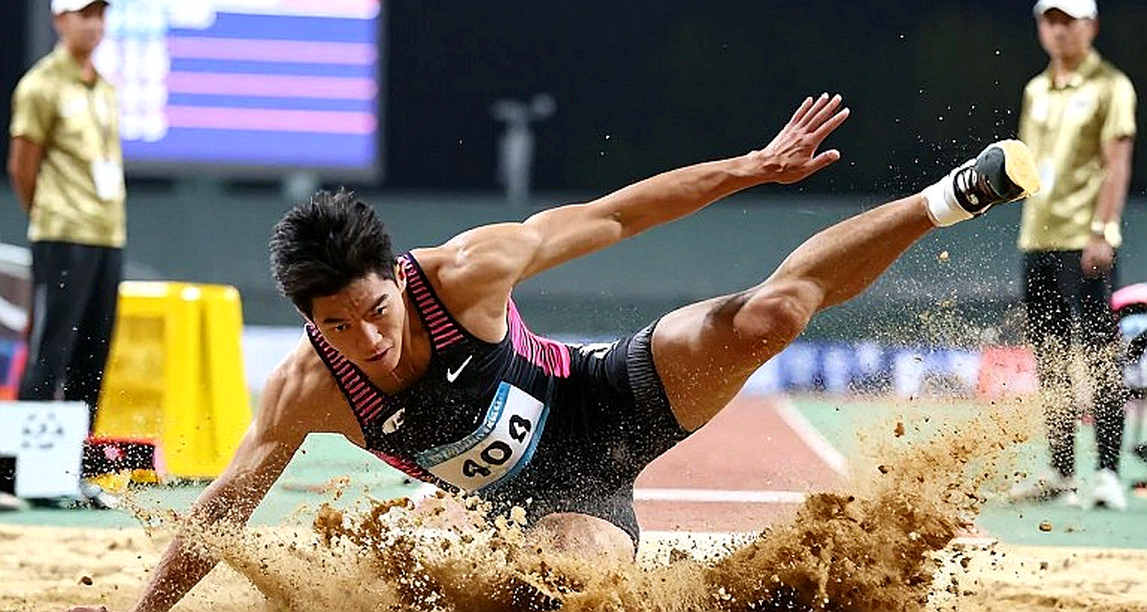 Nguyễn Thị Oanh và hai trận chung kết trong một buổi tối: điền kinh Việt Nam nhìn từ SEA Games 32