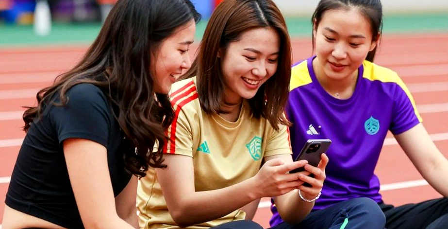 Khi Sân Đấu Bỏ Trống: BLAST, PGL và Cuộc Chiến Không Ai Nhìn Thấy Phía Sau Lịch Thi Đấu CS2 2027