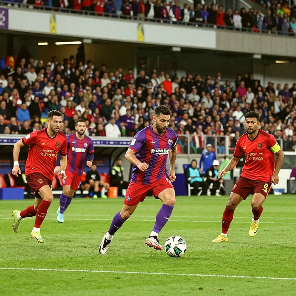 The White Space of Data: When Football Cannot Be Read by a Stat Sheet The White Space of Data: When Football Cannot Be Read by a Stat Sheet