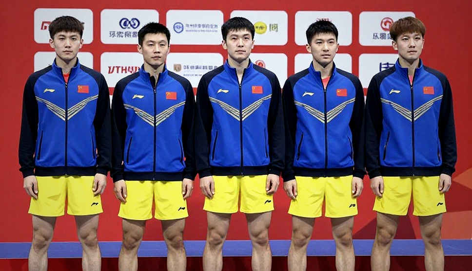 Bóng đá Việt Nam và lỗ đen dữ liệu: Chín chiều phân tích, không một con số