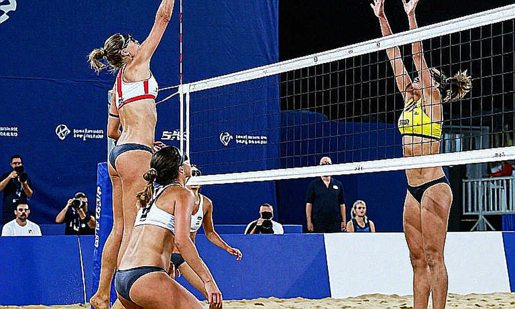 SMU Ends Pitt's Unbeaten Start and 58-Match Home Streak: A Victory of Distribution Over Dependency