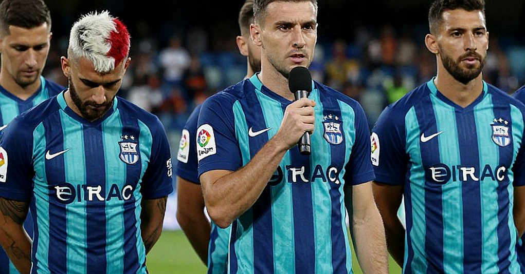 Tiếng còi im lặng ở V.League 1: Nghệ thuật đọc luật của trọng tài Việt Nam thời VAR Tiếng còi im lặng ở V.League 1: Nghệ thuật đọc luật của trọng tài Việt Nam thời VAR