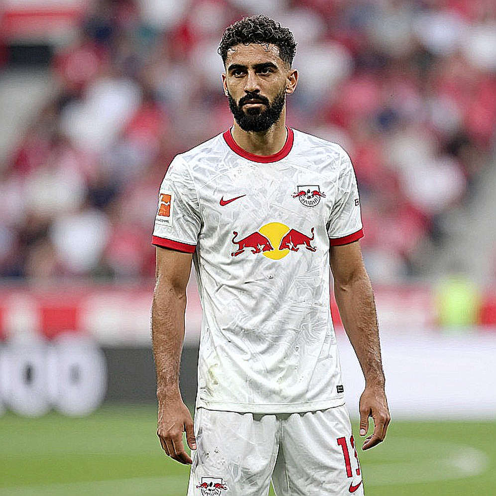 Inside the V.League 1 Transfer Market: When a Contract Decides a Penalty Inside the V.League 1 Transfer Market: When a Contract Decides a Penalty