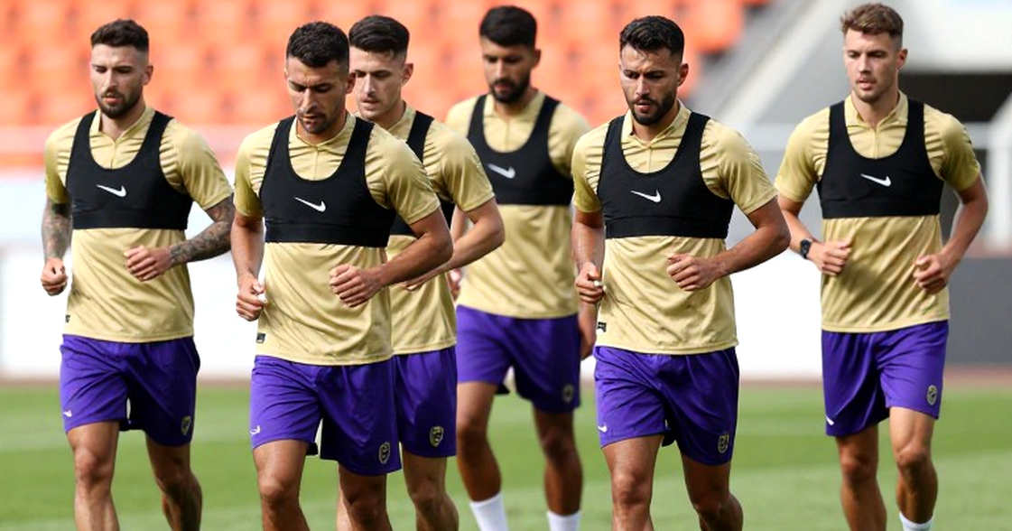 Bóng đá Việt Nam qua chín chiều phân tích chuyên sâu: Khung đánh giá từ V.League 1 đến hệ sinh thái đội tuyển quốc gia Bóng đá Việt Nam qua chín chiều phân tích chuyên sâu: Khung đánh giá từ V.League 1 đến hệ sinh thái đội tuyển quốc gia