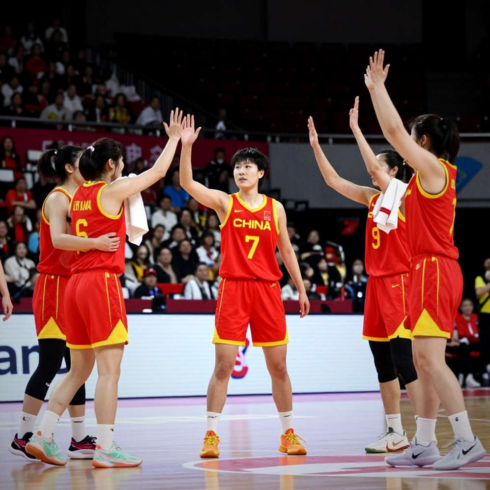 Mũi nhọn gãy giữa mùa: Tuyển Việt Nam và bài toán tiền đạo trước Asian Cup 2027 Mũi nhọn gãy giữa mùa: Tuyển Việt Nam và bài toán tiền đạo trước Asian Cup 2027