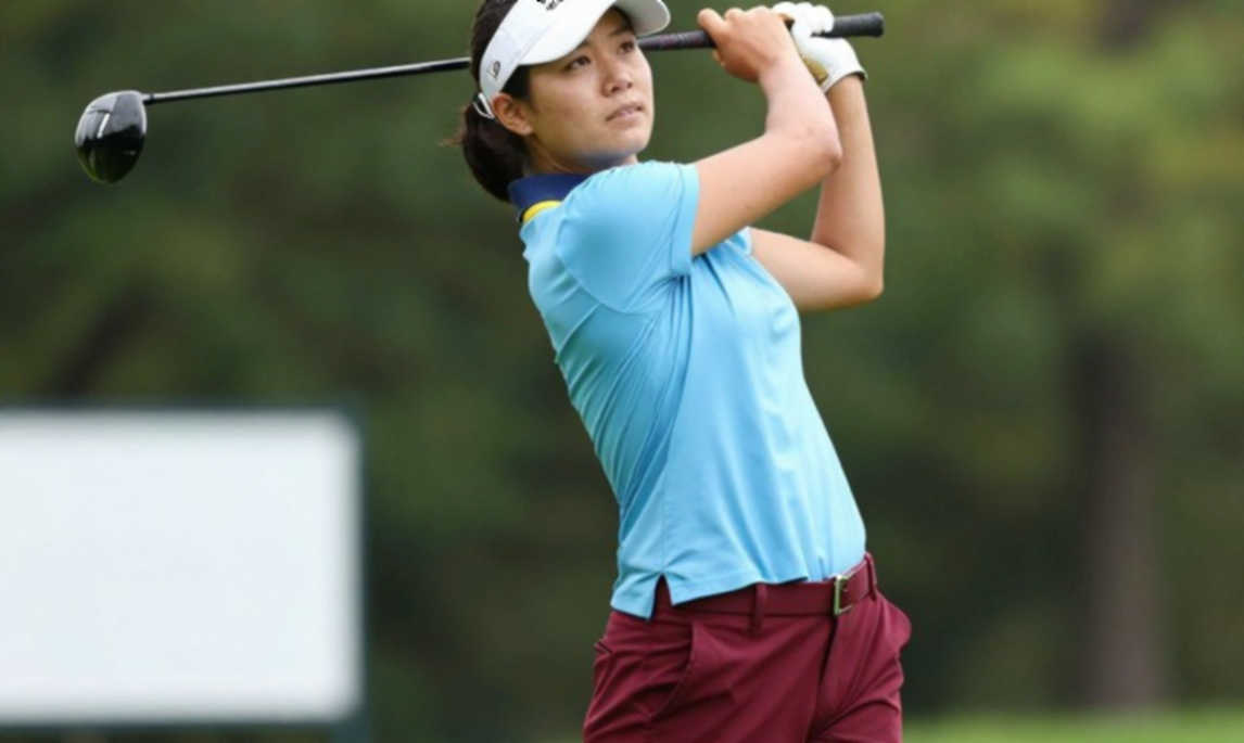 Hóa đơn cải tạo sân golf tăng gấp ba và vết nứt đang mở ra giữa các tầng câu lạc bộ