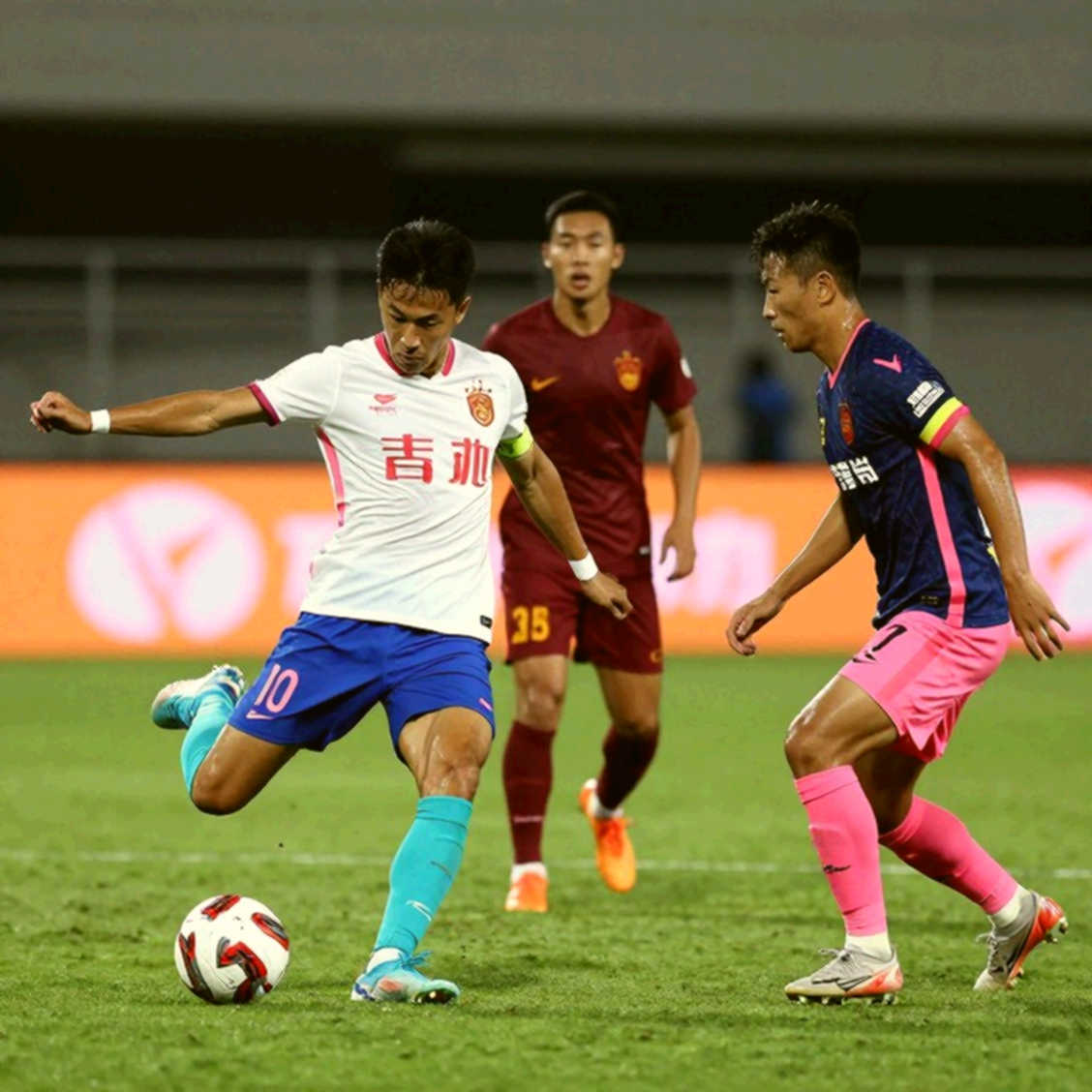 Bayern Munich ready to break their own transfer rules to keep Michael Olise Bayern Munich ready to break their own transfer rules to keep Michael Olise