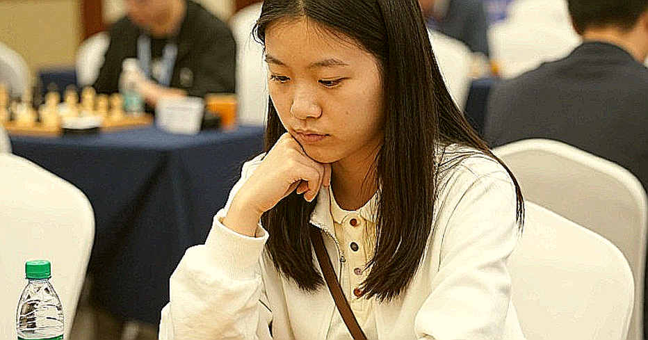 Một tiêu đề Clutch Chess, một khóa học sáu video: vết nứt trong tin tức cờ vua